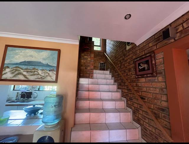 3 BEDROOM TOWNHOUSE FOR SALE IN MISTY BAY